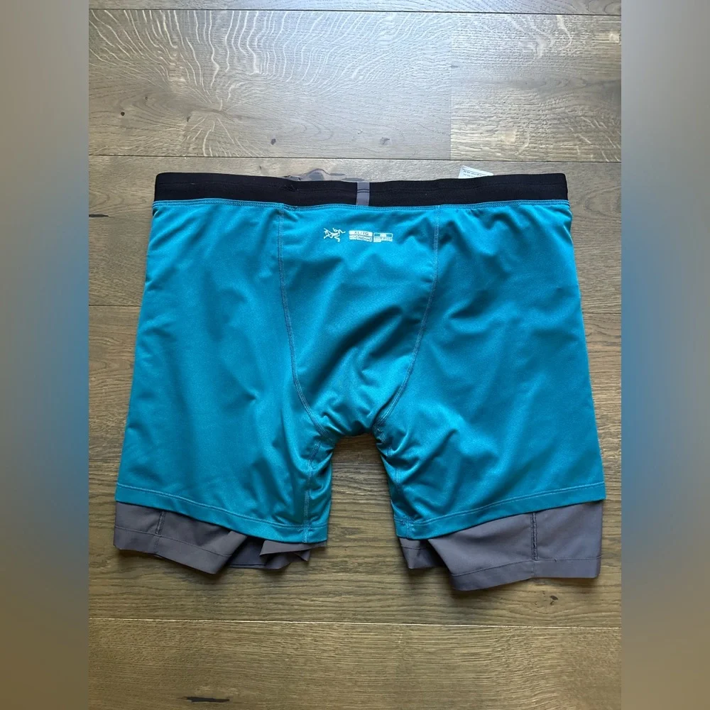 Arc'teryx Cormac Lined Shorts Inseam 7” In Gray/Teal Lining Size XL Reg
